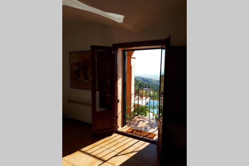 Magic Place Sant Just Desvern Exterior foto